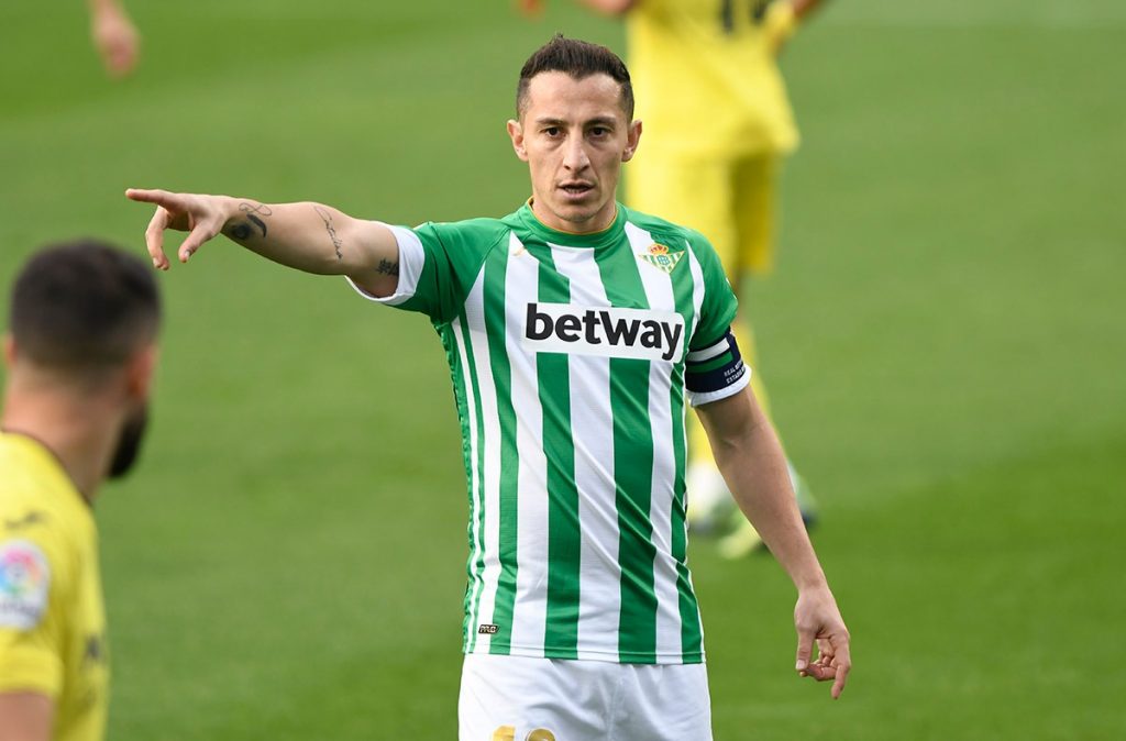 Andr S Guardado Fue Titular Y Capit N Con El Betis Frente Al C Diz