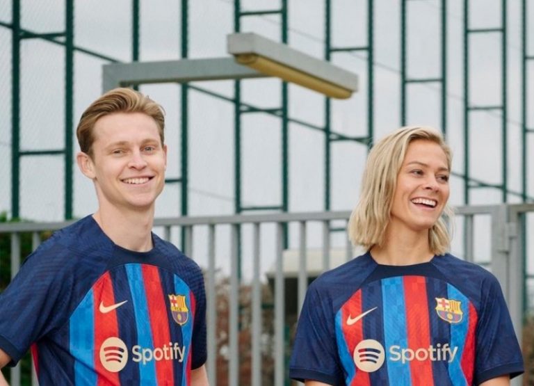 Galer A Fc Barcelona Present Su Nueva Playera