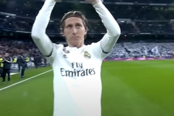 Modric le confirmó su decisión al Real Madrid Renovará su contrato o