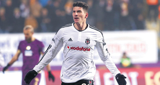 Mario Gómez Abandona El Besiktas Por Problemas De Turquía - Futbol Sapiens