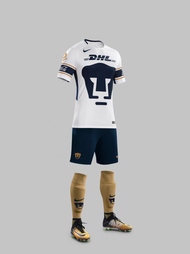 Pumas presenta de manera oficial sus nuevos uniformes