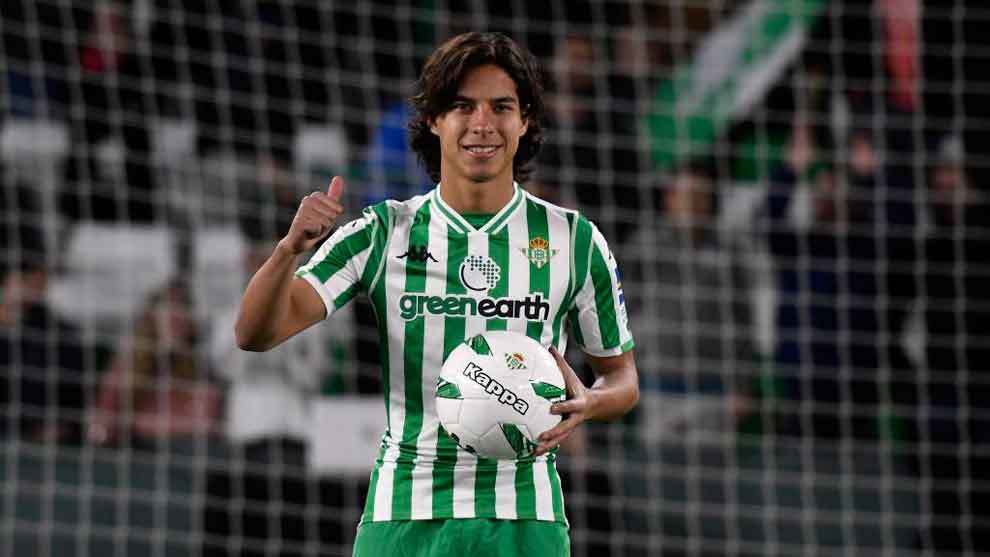 Betis registró el nombre de Diego Lainez para jugar la ...