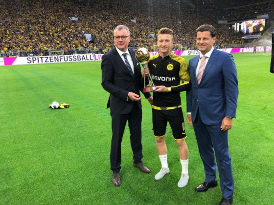 Marco Reus Recibió El Premio Como Mejor Futbolista Alemán Del Año ...