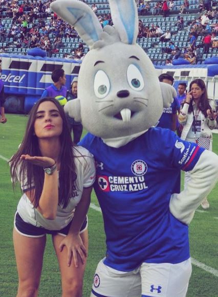 La guapa porrista del Cruz Azul que la rompe en Instagram - Futbol Sapiens