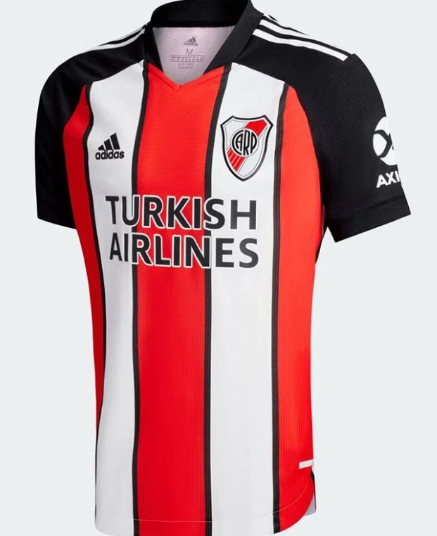 River Festeja Otra Copa Y Presenta Su Nueva Camiseta Alternativa 2021 9958