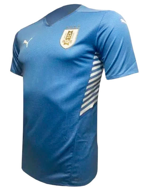 Uruguay muestra sus nuevas camisetas para Copa América y Eliminatoria