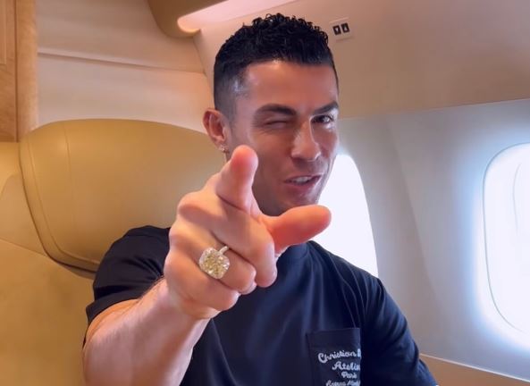 ¡todo Un Héroe Así Fue Recibido Cristiano Ronaldo En Arabia Saudita